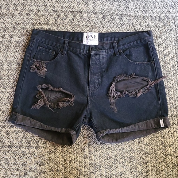 One Teaspoon Charger Short - Picture 2 of 4